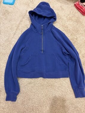 Lululemon Scuba in blue